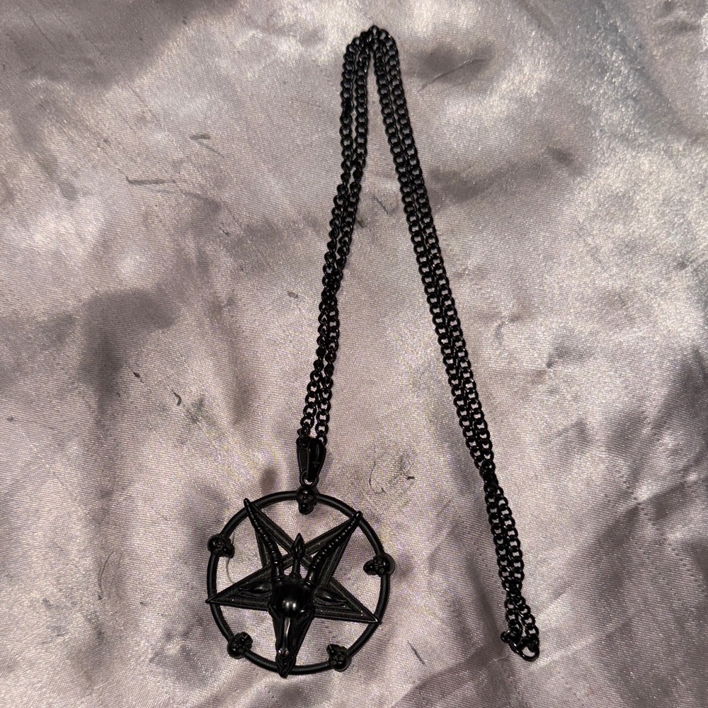 Killstar on X “I Kneel before no God” Dark Prince Necklace (Like new)
